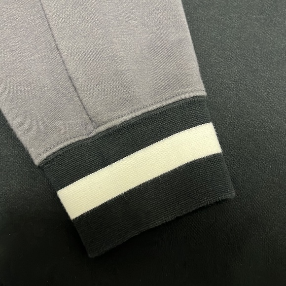 🔥NIKE SWEATSHIRT🔥 - Picture 3 of 6